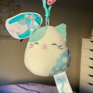 Squishmallow Kelsa the Floral Cat Clip Easter Exclusive